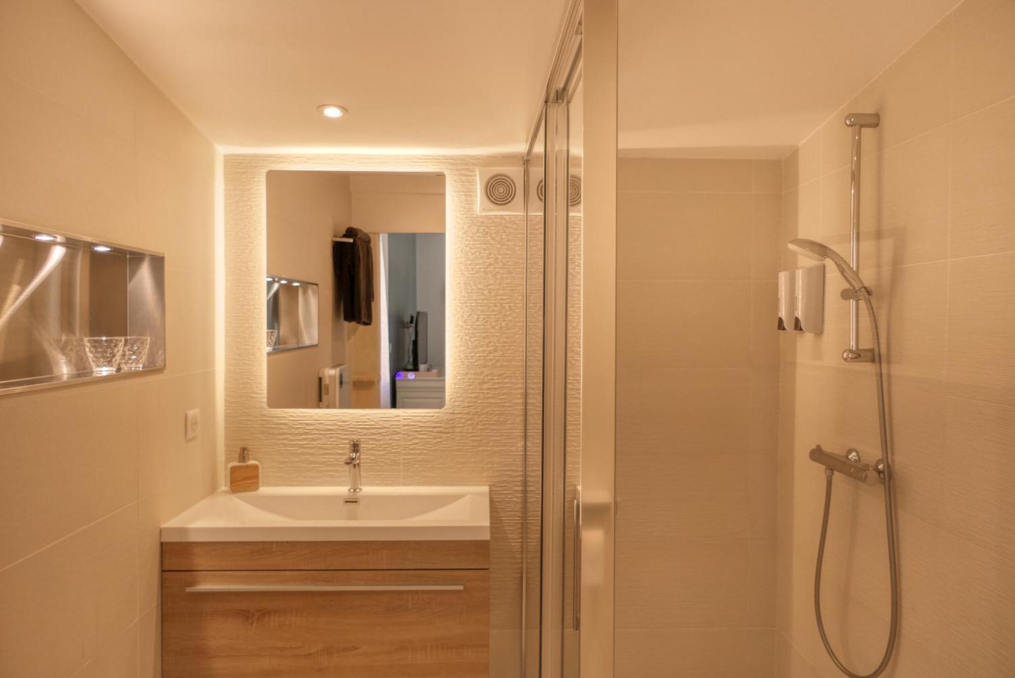Le Hameau Fleur De Pierres , Chambre , Gite Et Table D'Hotes Murs  Luaran gambar