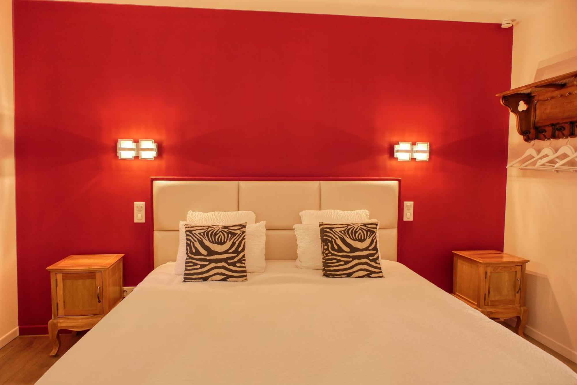 Le Hameau Fleur De Pierres , Chambre , Gite Et Table D'Hotes Murs  Luaran gambar