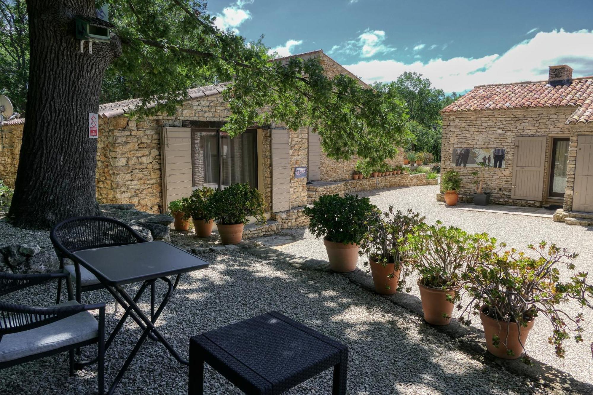 Le Hameau Fleur De Pierres , Chambre , Gite Et Table D'Hotes Murs  Luaran gambar