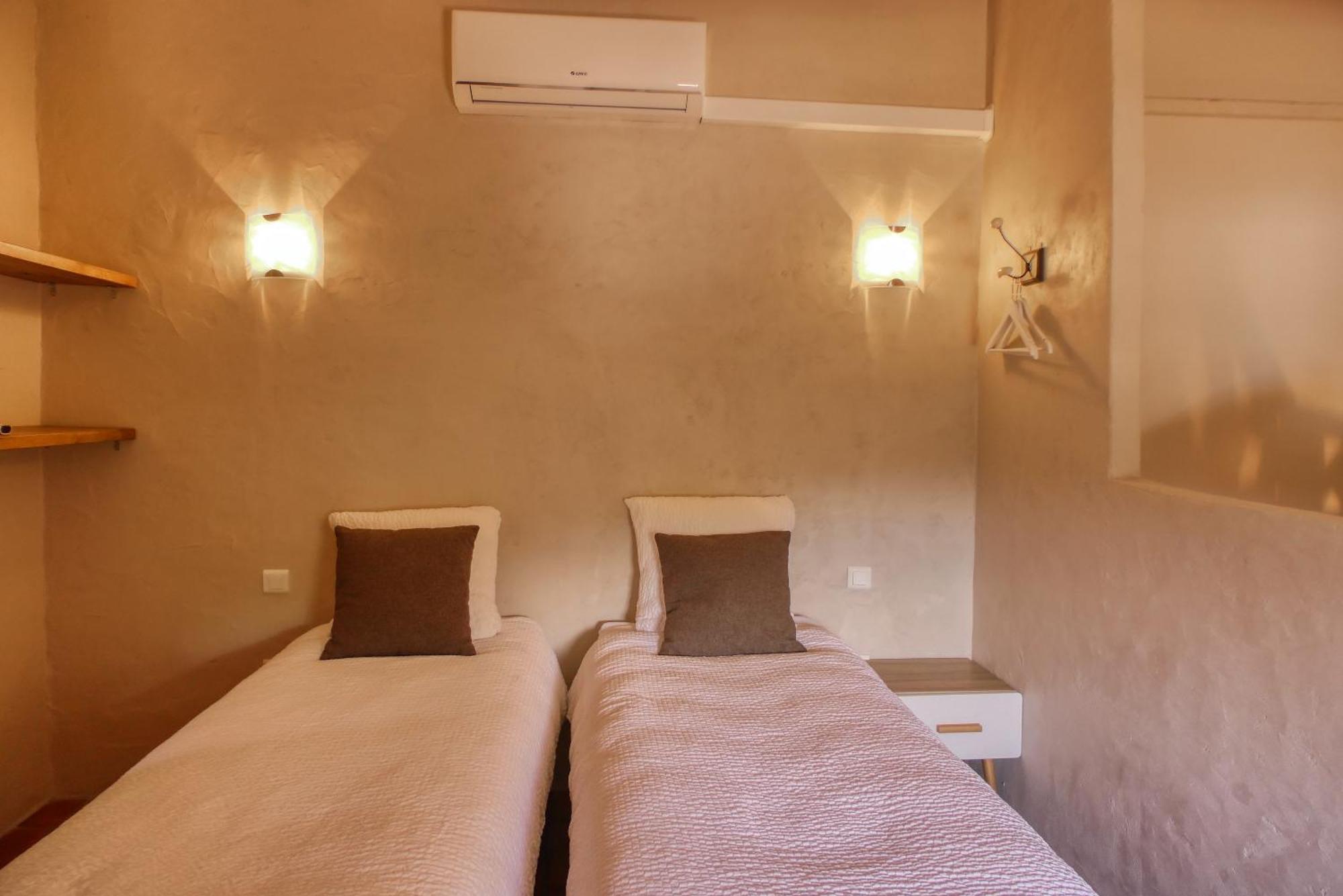 Le Hameau Fleur De Pierres , Chambre , Gite Et Table D'Hotes Murs  Luaran gambar