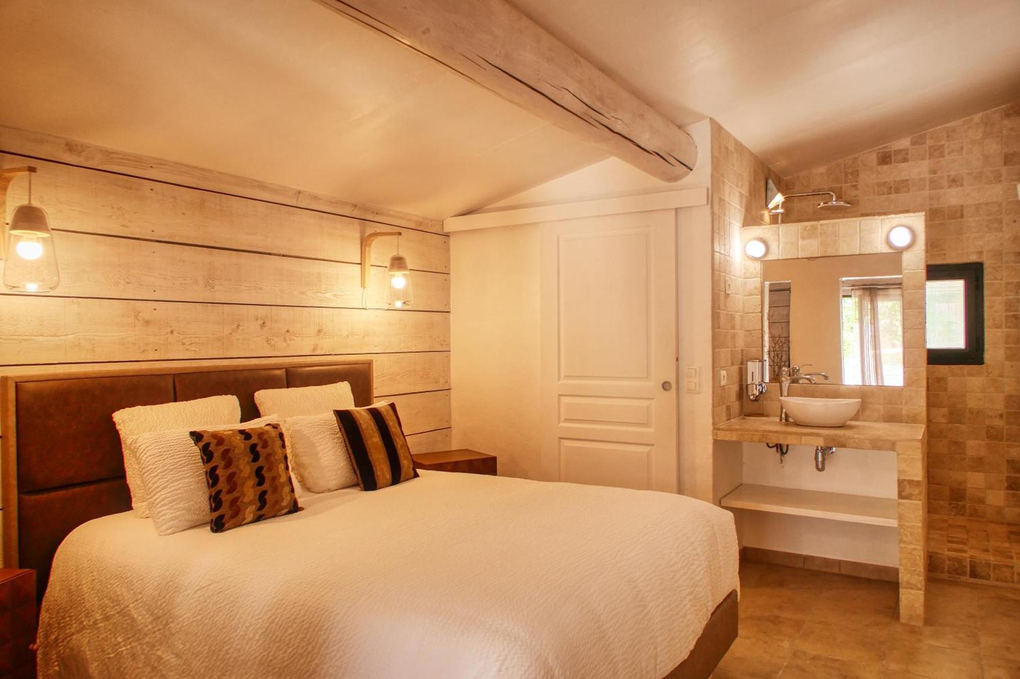 Le Hameau Fleur De Pierres , Chambre , Gite Et Table D'Hotes Murs  Luaran gambar